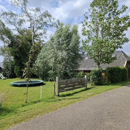 Ganderhoeve 度假居 *